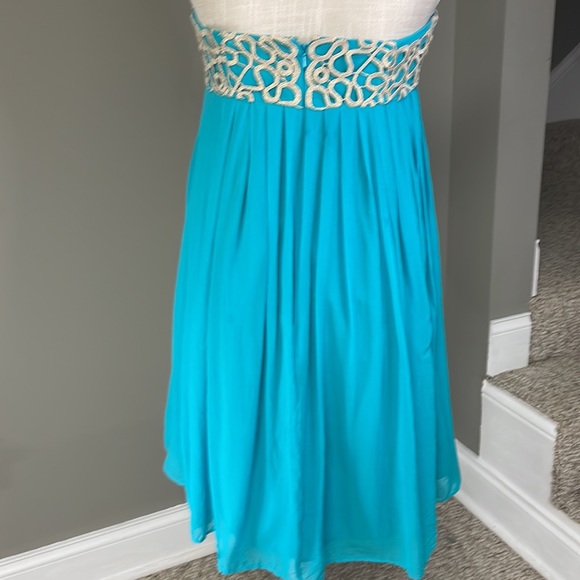 Lilly Pulitzer Aqua strapless dress. Pleated dress with gold accents on the top - Picture 4 of 8